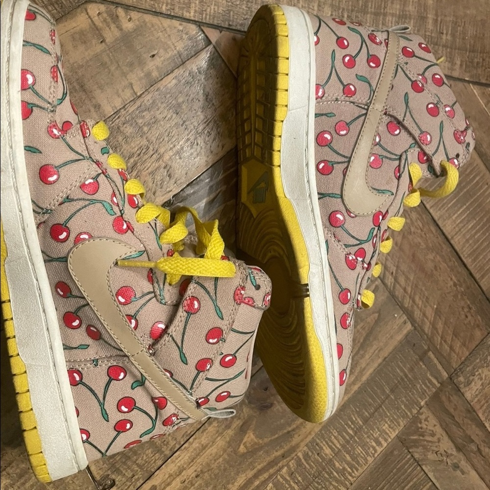 Nike Rare Womens Skinny Dunk x Paule Marrot Collab